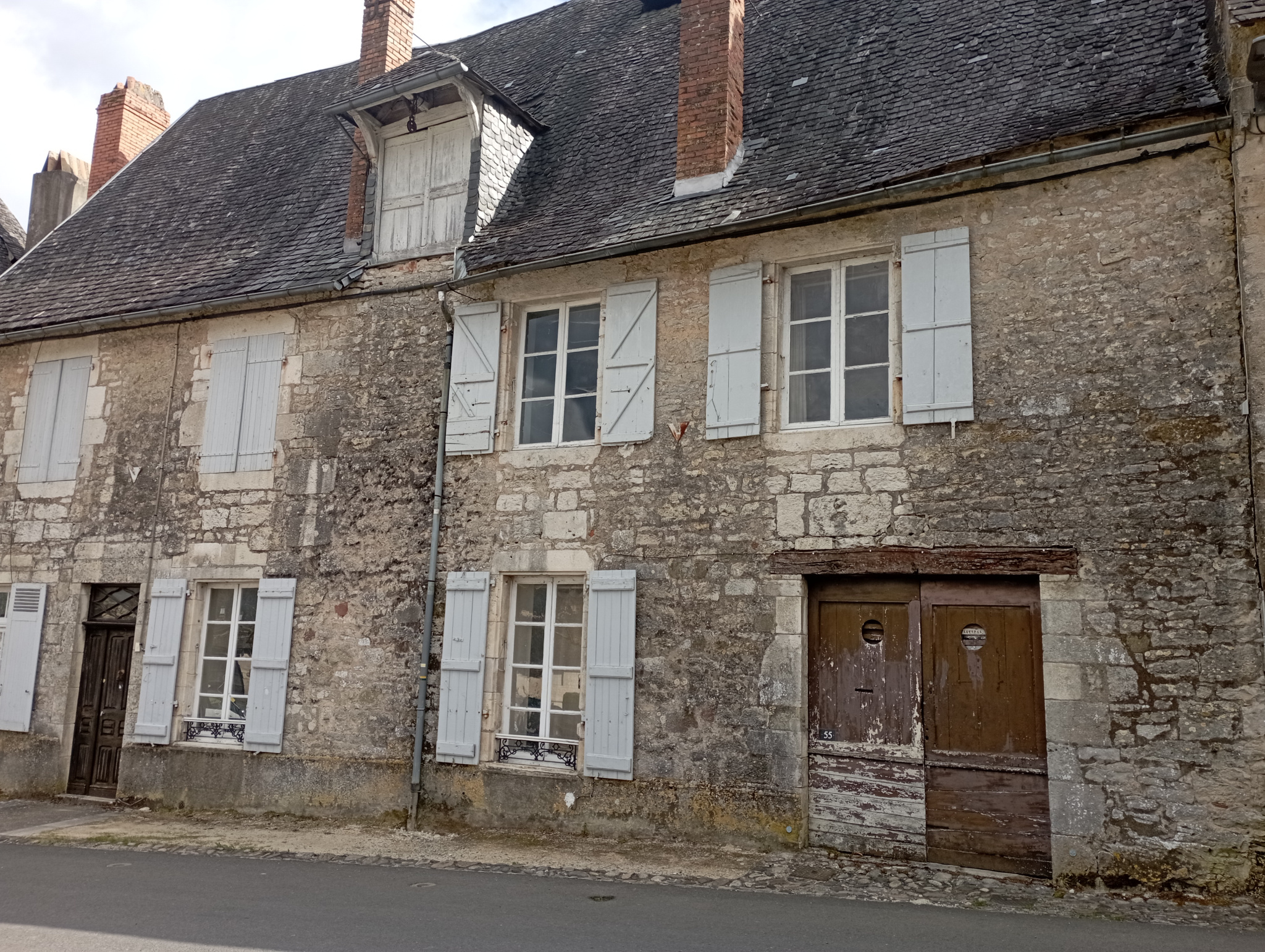 VICOMTE DE TURENNE : 15 mn de Brive - Belle propriété famili
